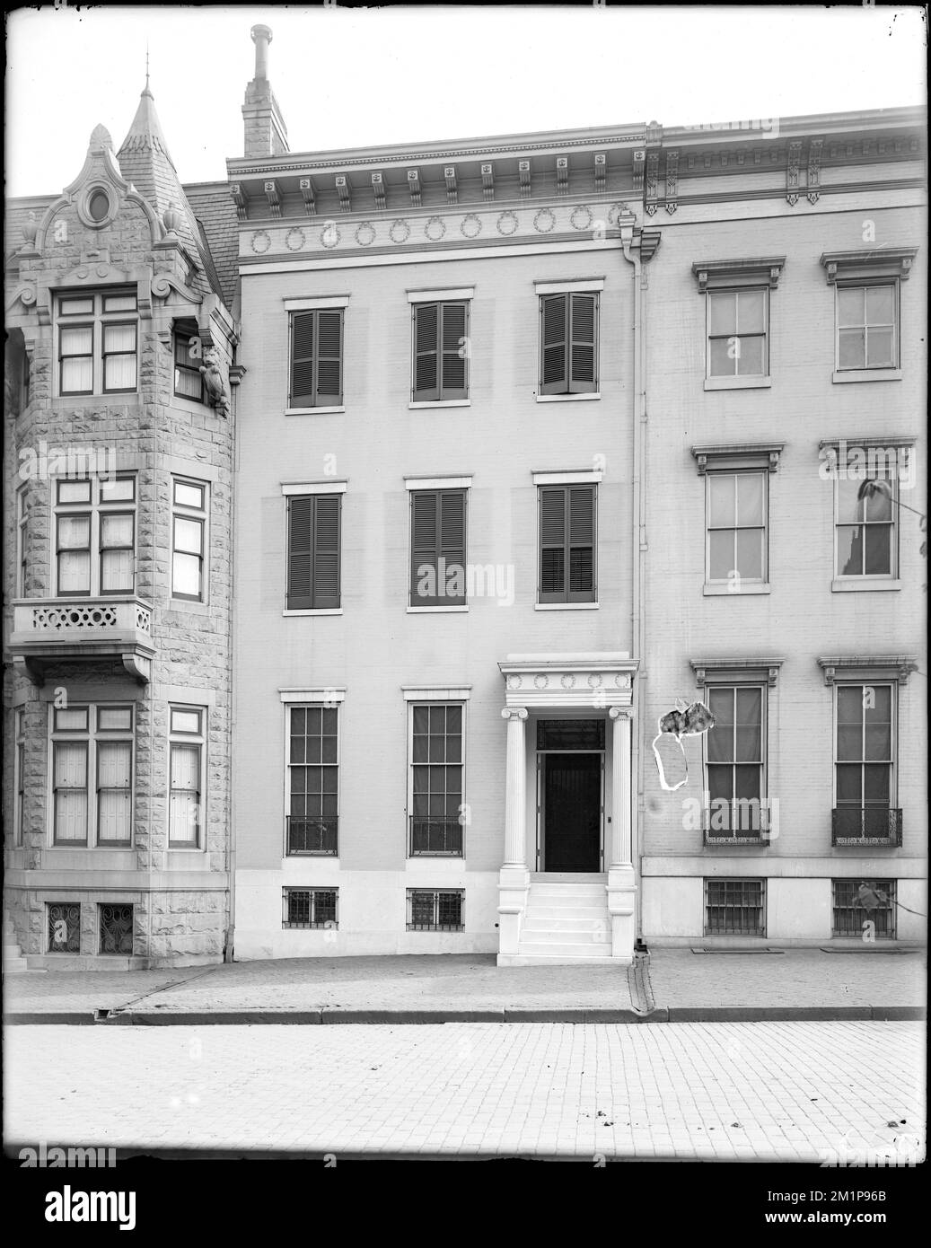 Baltimora, Maryland, 113 West Monument Street, casa sconosciuta, Case. Frank Cousins Collezione di negativi in lastra di vetro Foto Stock