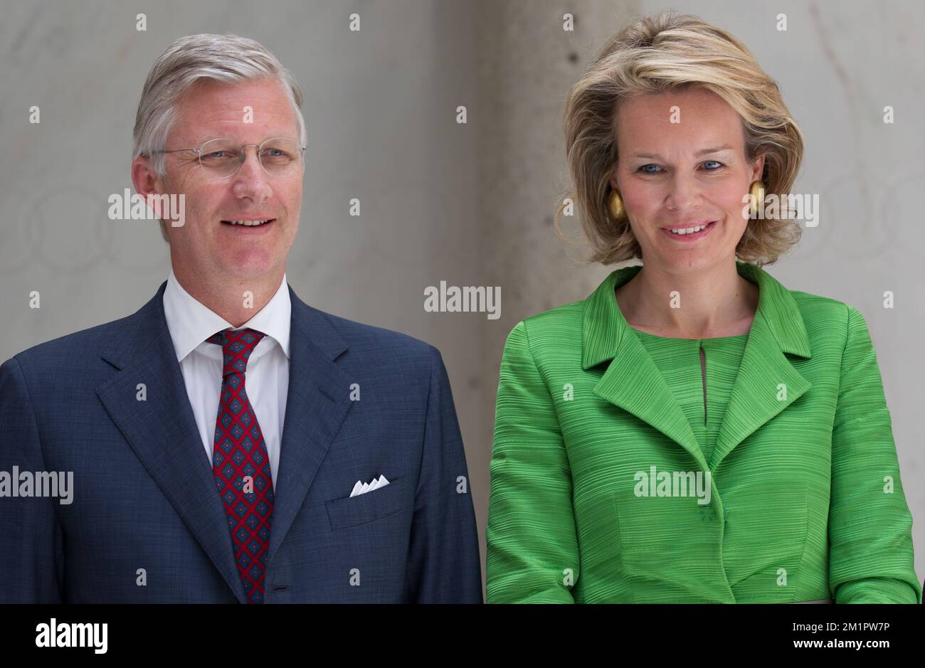20130513 - LOSANNA, SVIZZERA: Il principe ereditario Philippe del Belgio e la principessa Mathilde del Belgio hanno fatto foto durante una visita regale alla sede del Comitato Olimpico Internazionale (CIO) a Losanna, Svizzera, lunedì 13 maggio 2013. BELGA FOTO PISCINA JULIEN WARNAND Foto Stock