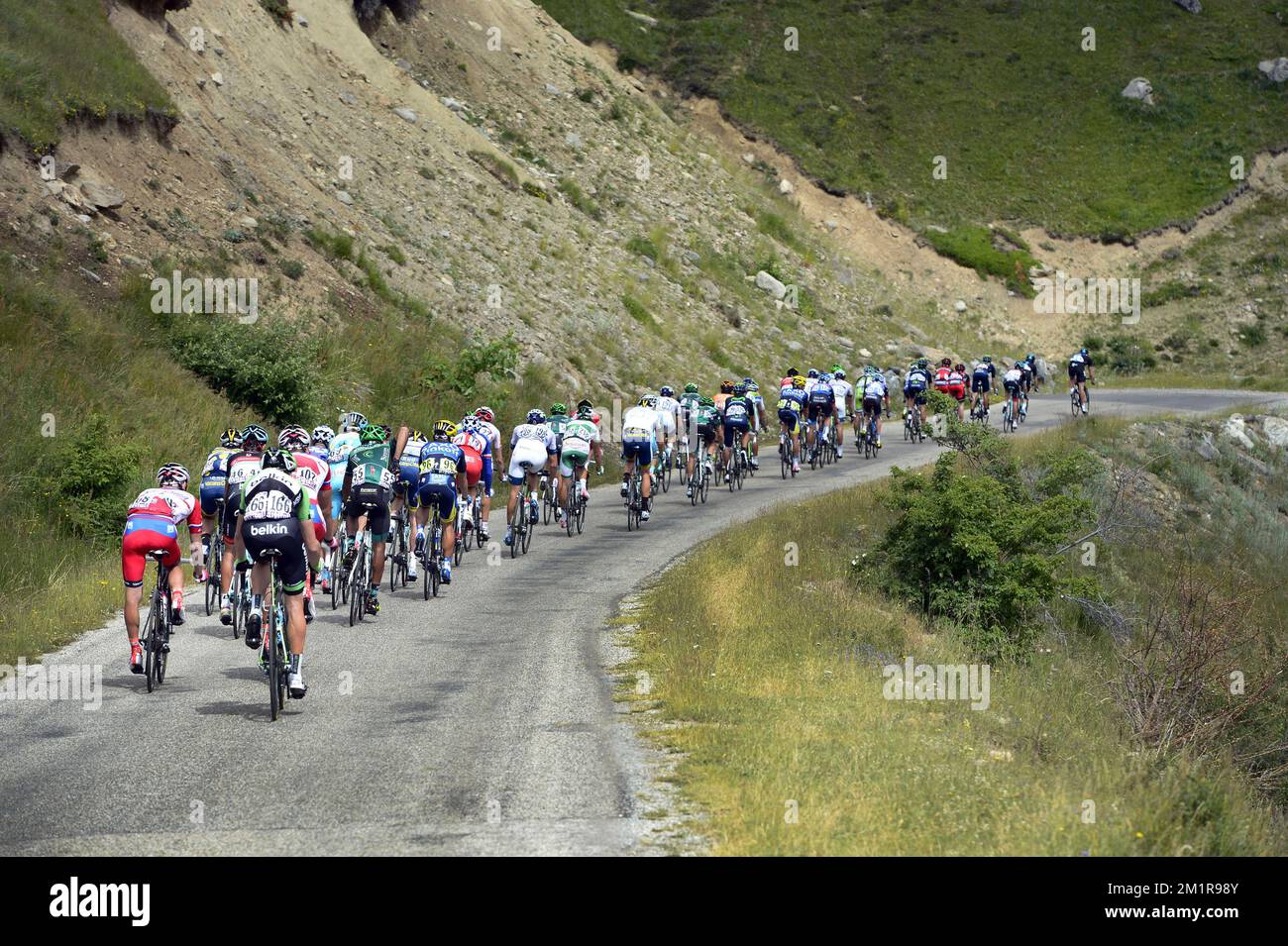 Immagine illustrativa del pacco di piloti durante la 18th tappa dell'edizione 100th della gara ciclistica Tour de France, a 168 km da Gap a Alpe d'Huez, Francia, giovedì 18 luglio 2013. Foto Stock