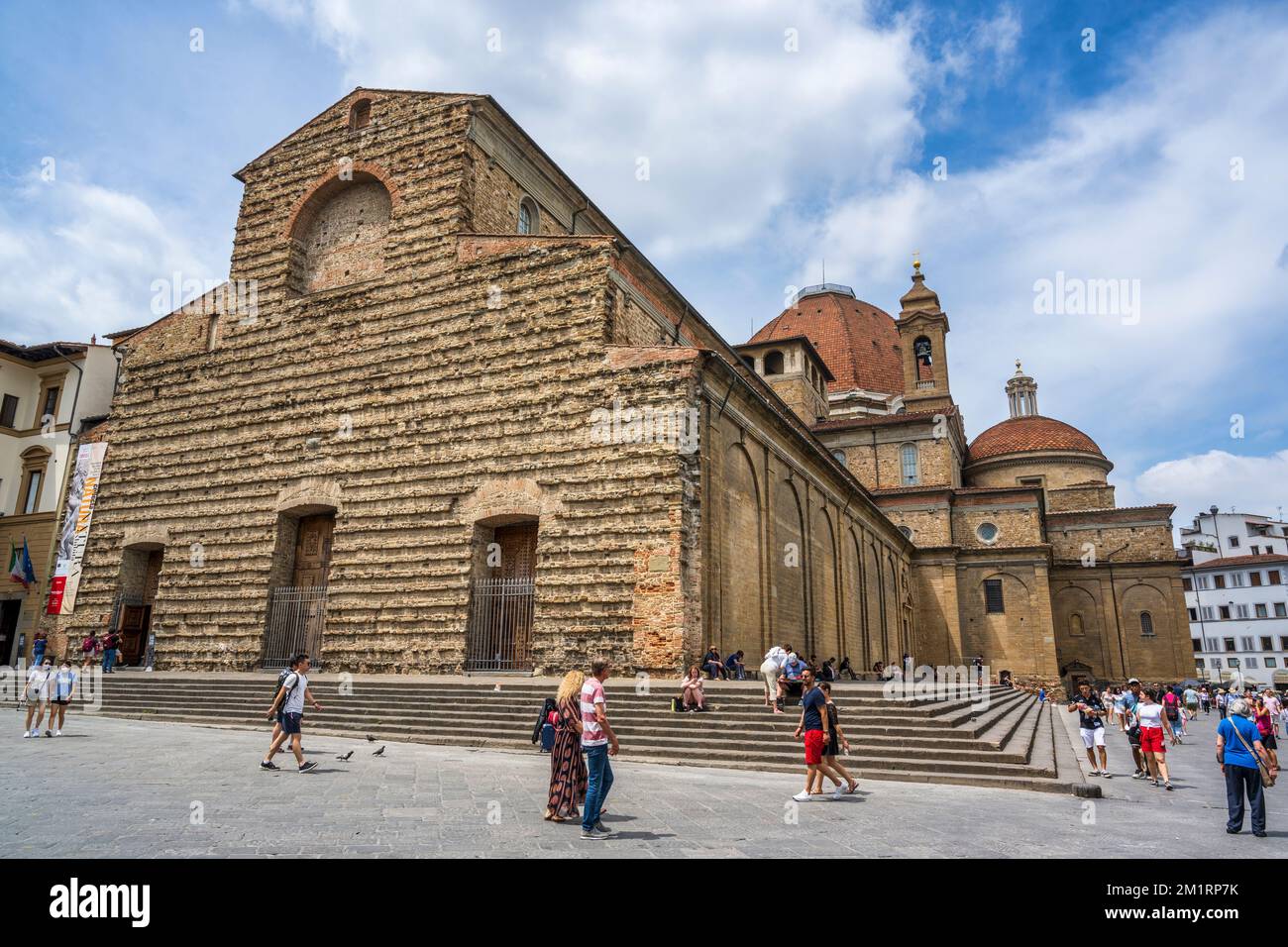 Basilica di San Lorenzo in Piazza di San Lorenzo a Firenze, Toscana, Italia Foto Stock