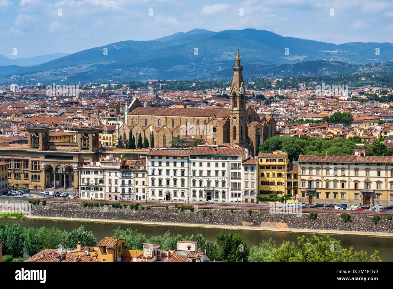 Basilica di Santa Croce e skyline di Firenze da Piazzale Michelangelo – Firenze, Toscana, Italia Foto Stock