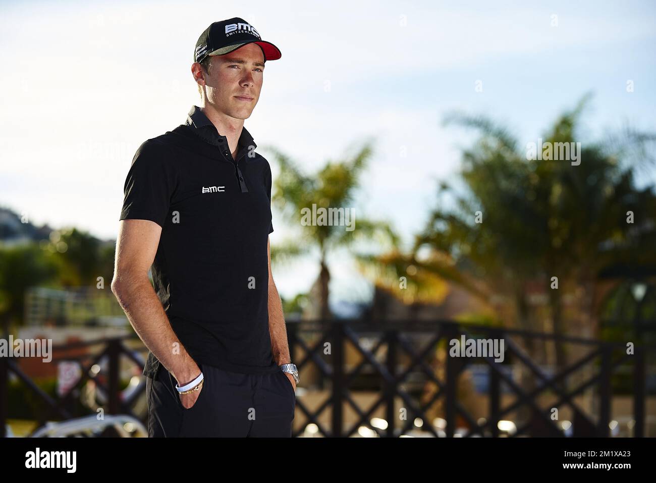 20141217 - DENIA, SPAGNA: L'australiano Rohan Dennis del BMC Racing Team si pone alla stampa del campo di allenamento invernale del team ciclistico BMC Racing Team a Denia, Spagna, mercoledì 17 dicembre 2014. BELGA FOTO MANUEL QUEMADELOS Foto Stock