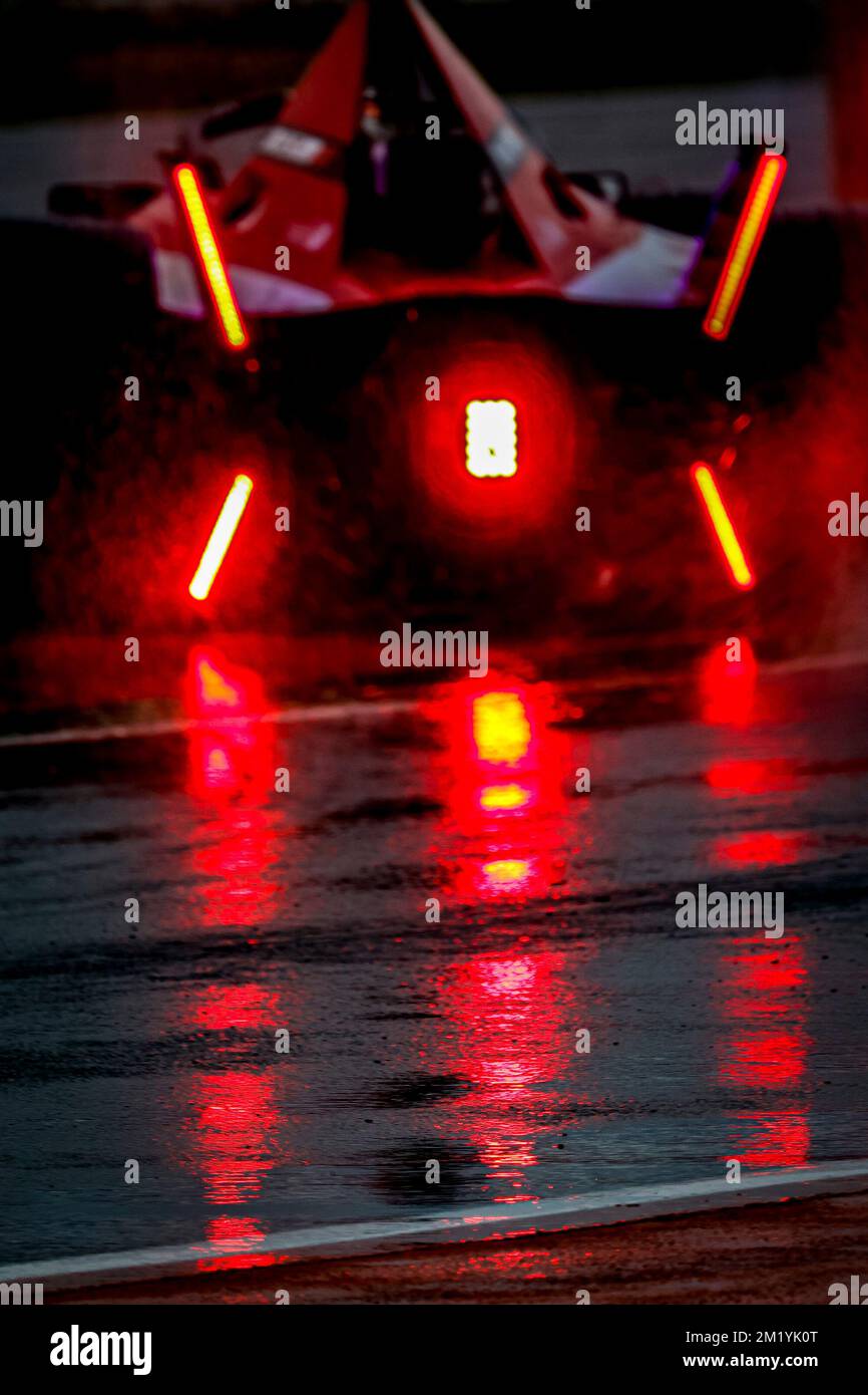 Ambiance pista pioggia, durante la ABB FIA Formula e Valencia Test 2022 sul circuito Ricardo Tormo dal 13 al 16 dicembre 2022 a Cheste, Spagna - Foto Paulo Maria / DPPI Foto Stock