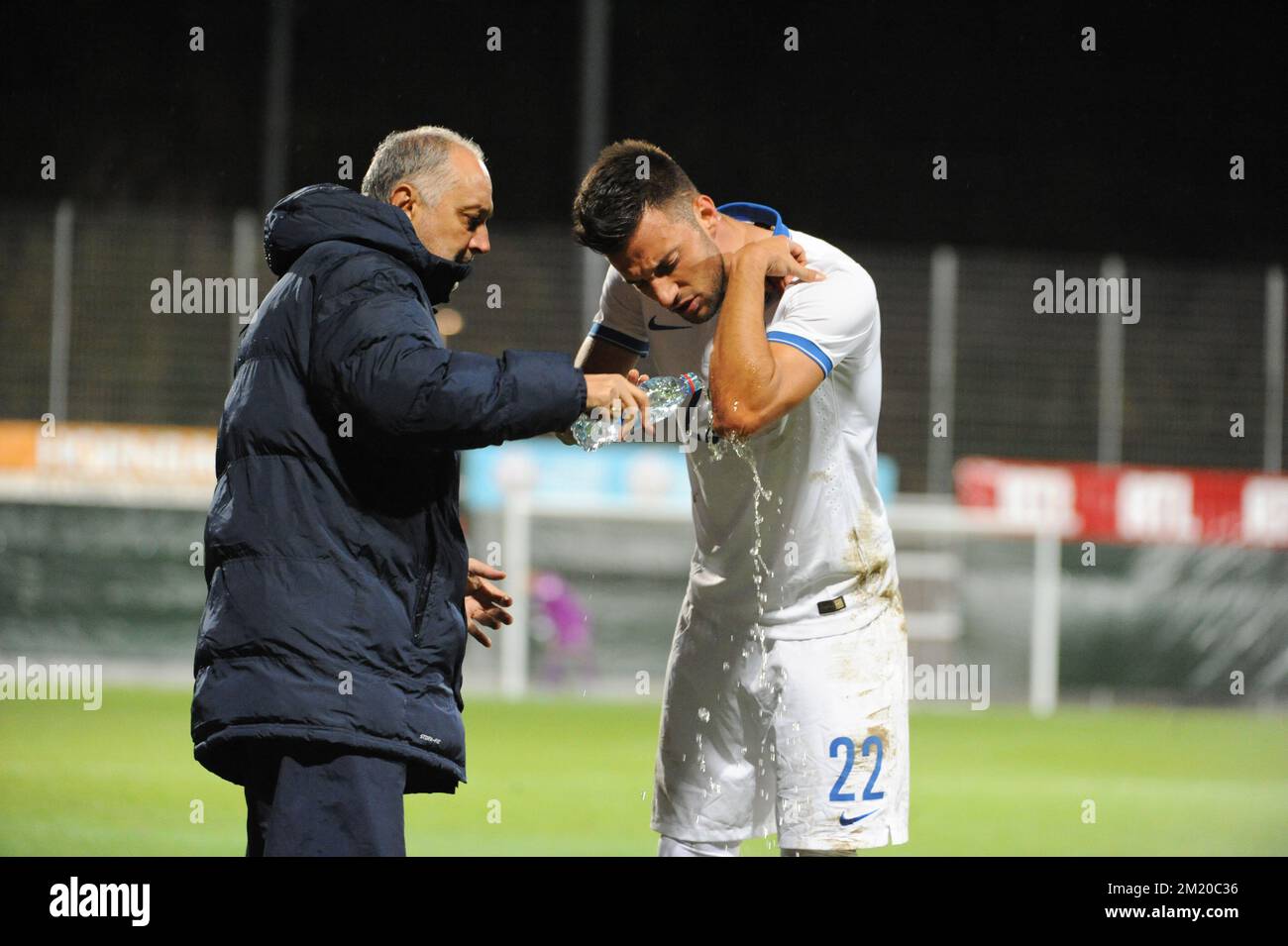 20151113 - DIFFERDANGE, LUSSEMBURGO: La foto di Andreas Samaris in Grecia durante una partita di calcio amichevole tra la nazionale lussemburghese e la Grecia, a Differdange, Lussemburgo, venerdì 13 novembre 2015. FOTO DI BELGA SOPHIE KIP Foto Stock