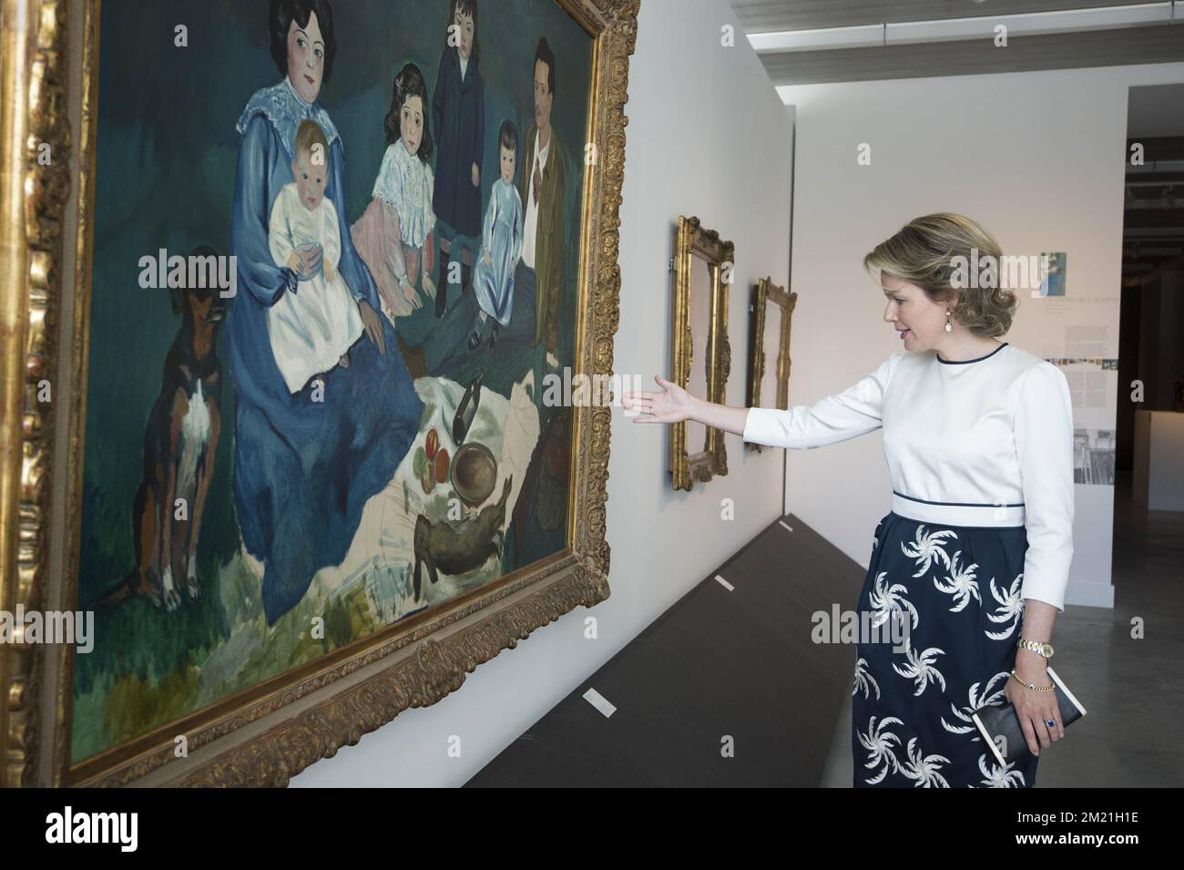 La regina Mathilde del Belgio ha raffigurato nel corso di una visita alla mostra 'en plein air' al Museo la Boverie, giovedì 26 maggio 2016, a Liegi. Foto Stock