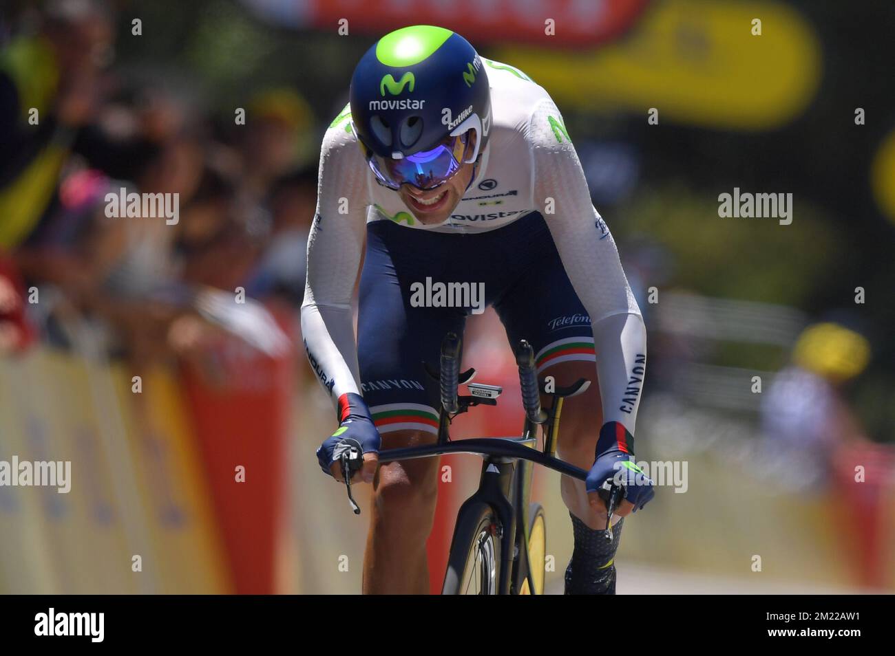 Il portoghese Nelson Oliveira del Movistar Team nella foto in azione durante la tredicesima tappa della 103rd° edizione della gara ciclistica Tour de France, un cronometro individuale 37,5km da Bourg-Saint-Andeol a la Caverne du Pont-d'Arc, Francia, venerdì 15 luglio 2016. Foto Stock