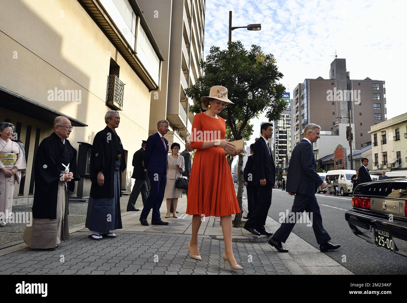 La regina Mathilde del Belgio ha raffigurato durante un incontro con tesori nazionali viventi, il giorno cinque di una visita di stato in Giappone dei reali belgi, venerdì 14 ottobre 2016, ad Osaka, Giappone. FOTO DI BELGA ERIC LALMAND Foto Stock