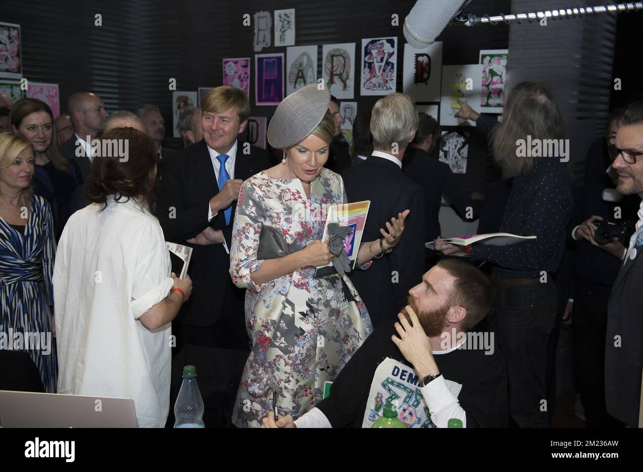 Re olandese Willem-Alexander, regina Mathilde del Belgio e re Filippo - Filip del Belgio nella foto all'apertura di 'Frankfurter Buchmesse', martedì 18 ottobre 2016, a Francoforte, in Germania. La fiera del libro di Francoforte si svolge dal 19 al 23 ottobre. BELGA FOTO PISCINA MELANIE WENGER Foto Stock