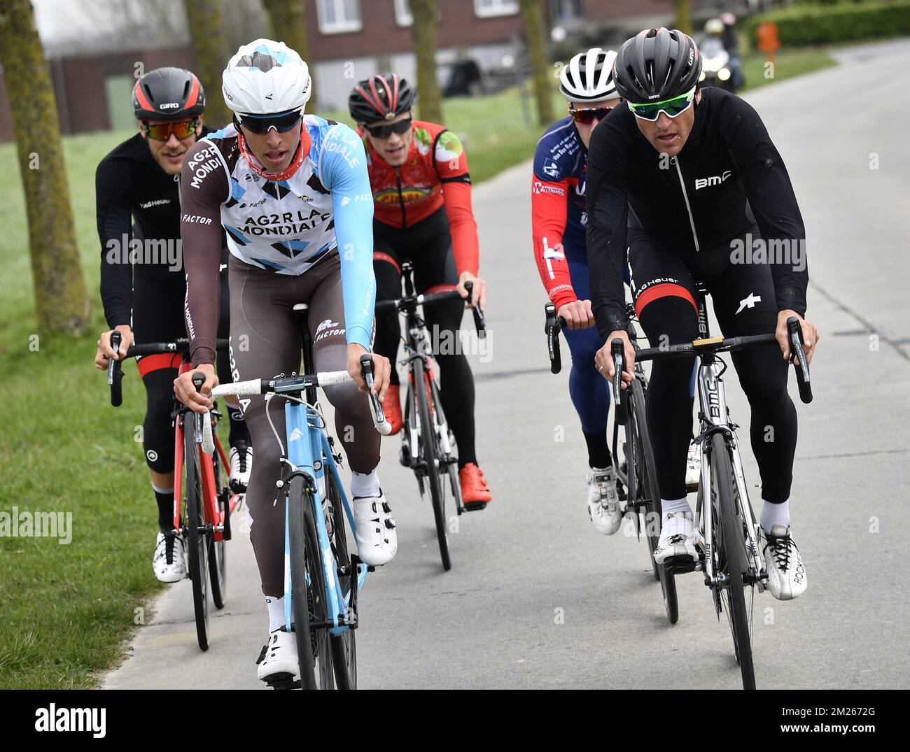 Il lussemburghese Jempy Drucker del BMC Racing Team, il belga Oliver Naesen del AG2R la Mondiale e il belga Greg Van Avermaet del BMC Racing Team, nella foto in azione durante una ricognizione in pista, mercoledì 29 marzo 2017, Davanti alla gara ciclistica di un giorno di domenica 'Ronde van Vlaanderen - Tour des Flandres - Tour of Flanders'. FOTO DI BELGA ERIC LALMAND Foto Stock