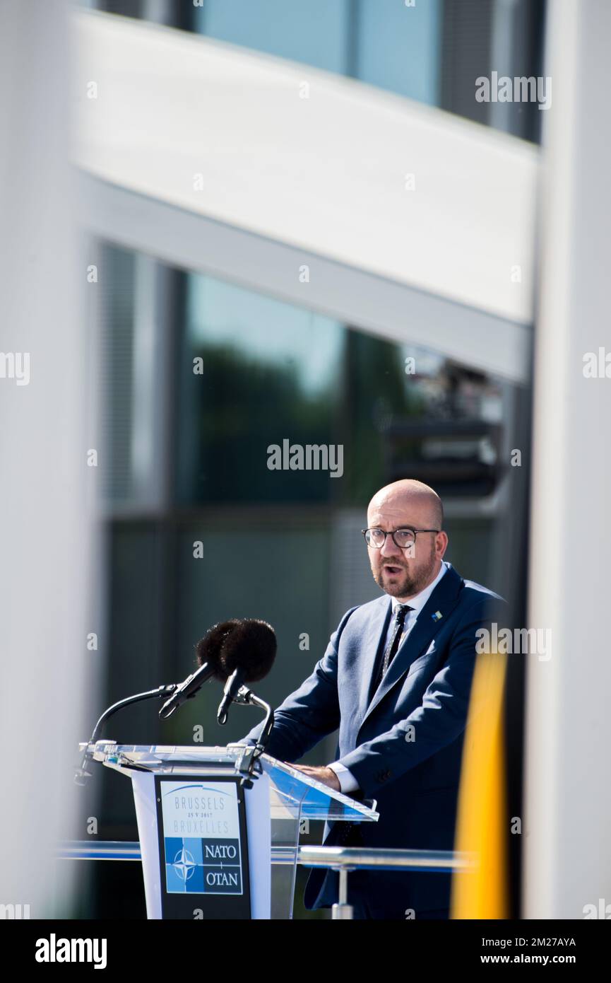 Il primo ministro belga Charles Michel tiene un discorso alla cerimonia di consegna del nuovo quartier generale della NATO, North Atlantic Treaty Organization, a Evere, Bruxelles, giovedì 25 maggio 2017. BELGA FOTO PISCINA MELANIE WENGER Foto Stock