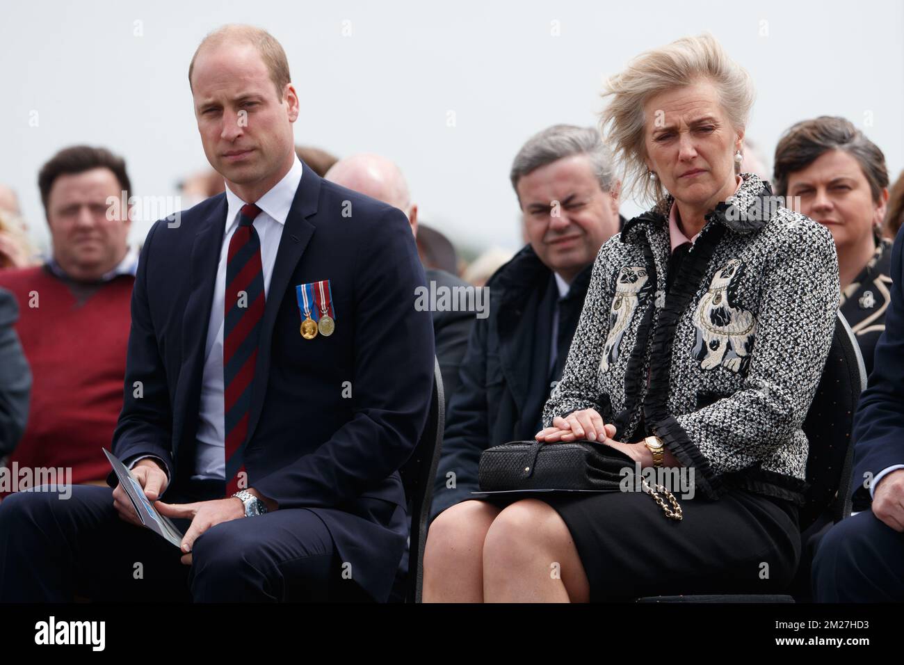 Il principe britannico Guglielmo il Duca di Cambridge e la principessa Astrid del Belgio sono state raffigurate durante la commemorazione del centenario della battaglia di Messines Ridge, presso il Parco della Pace dell'Isola d'Irlanda, a Mesen (Messines), mercoledì 07 giugno 2017. Oggi (07/06/2017) ricorre il 100th° anniversario dell'inizio del 'Mijnenslag' (Battaglia delle miniere) a Mesen, durante la prima guerra mondiale. BELGA FOTO KURT DESPLENTER Foto Stock