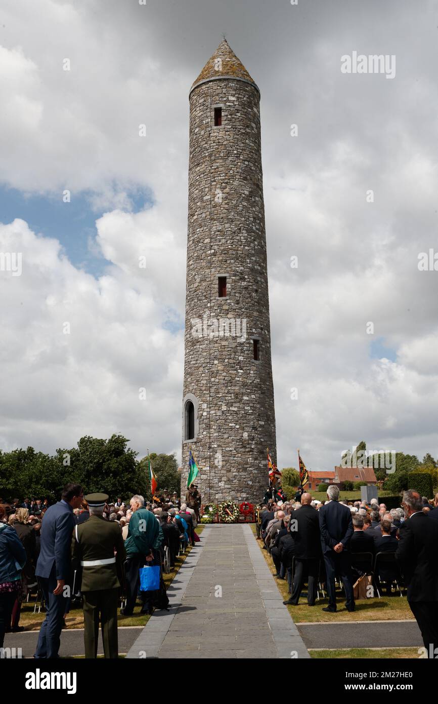 L'immagine mostra la Torre rotonda irlandese in occasione della commemorazione del centenario della battaglia di Messines Ridge, presso il Parco della Pace dell'Isola d'Irlanda, a Mesen (Messines), mercoledì 07 giugno 2017. Oggi (07/06/2017) ricorre il 100th° anniversario dell'inizio del 'Mijnenslag' (Battaglia delle miniere) a Mesen, durante la prima guerra mondiale. BELGA FOTO KURT DESPLENTER Foto Stock
