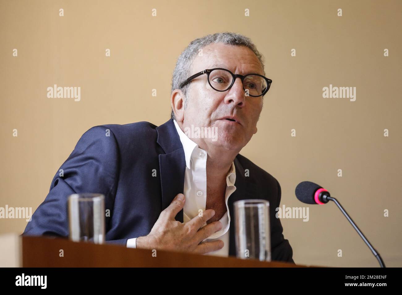 Dimissioni del sindaco di Bruxelles Yvan Mayeur nella foto durante una sessione della commissione parlamentare d'inchiesta della Regione di Bruxelles sul Samusocial, a Bruxelles, mercoledì 19 luglio 2017. FOTO DI BELGA THIERRY ROGE Foto Stock