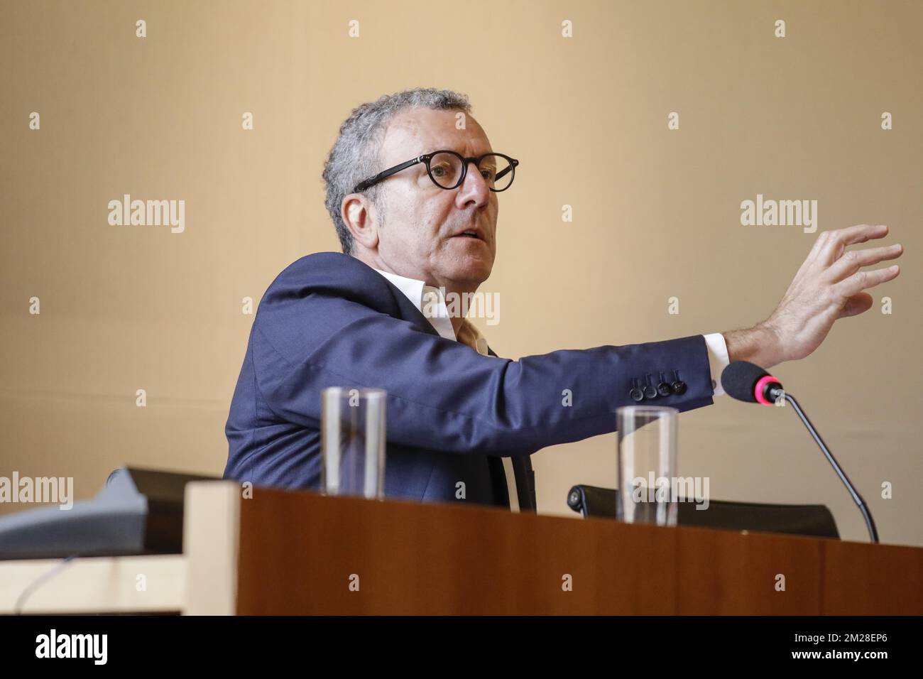 Dimissioni del sindaco di Bruxelles Yvan Mayeur nella foto durante una sessione della commissione parlamentare d'inchiesta della Regione di Bruxelles sul Samusocial, a Bruxelles, mercoledì 19 luglio 2017. FOTO DI BELGA THIERRY ROGE Foto Stock