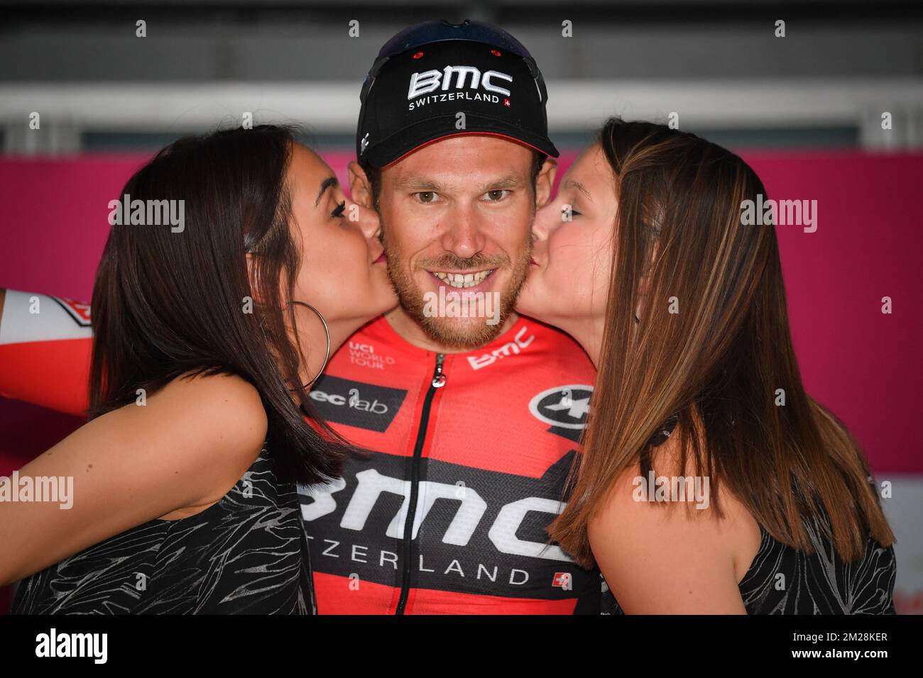 Il lussemburghese Jempy Drucker del BMC Racing Team festeggia sul podio dopo aver vinto la quarta tappa della 38th edizione del Tour de Wallonie (Ronde van Wallonie), 164,1km da Bruxelles a Profondeville, martedì 25 luglio 2017. L'edizione di quest'anno del Tour de Wallonie prende il plave dal 22 al 26 luglio. BELGA FOTO LUC CLAESSEN Foto Stock