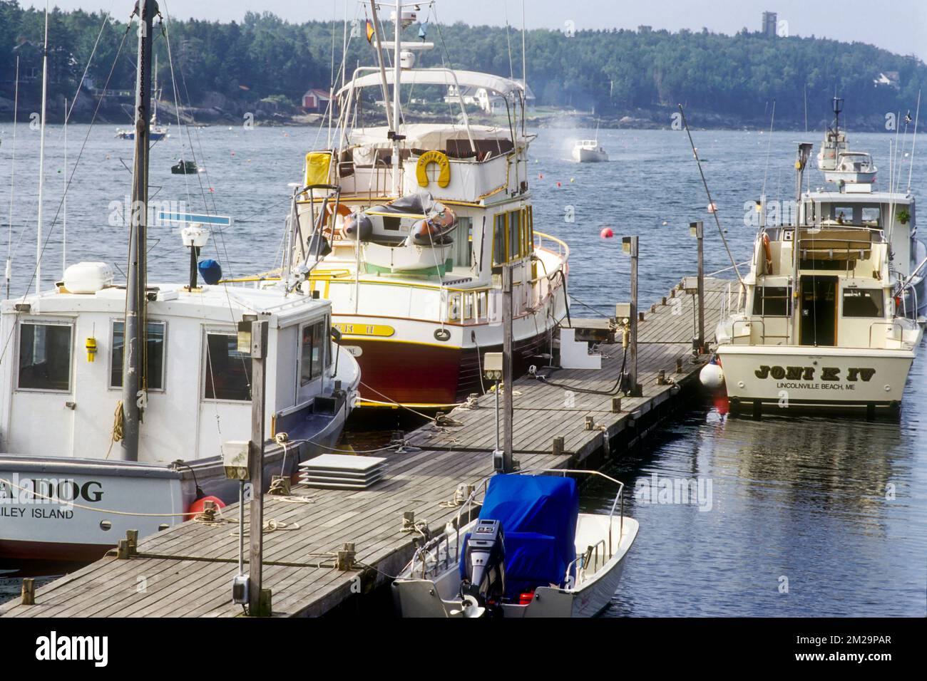 Barche ormeggiate a Bailey Island, Maine Foto Stock