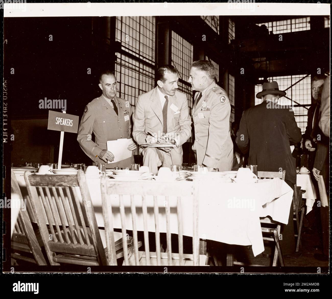 Col. Mesick e gli uomini, ufficiali militari, Massa Arsenale di Watertown. Record degli Stati Uniti Esercito operativo Foto Stock