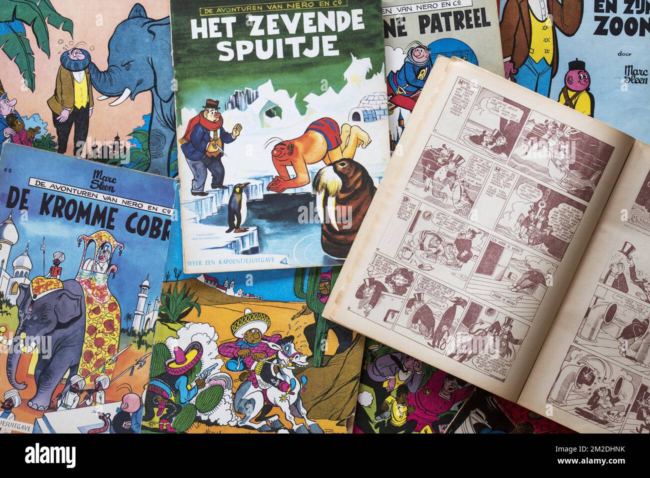 Collezione di colorate copertine dei fumetti fiamminghi Nero dal creatore belga di fumetti / cartoonist Marc Sleen | Premières de couverture de bandes dessinées Nero / Néron par Marc Sleen, auteur de bande dessinée belge d'Expression néerlandaise 07/03/2018 Foto Stock