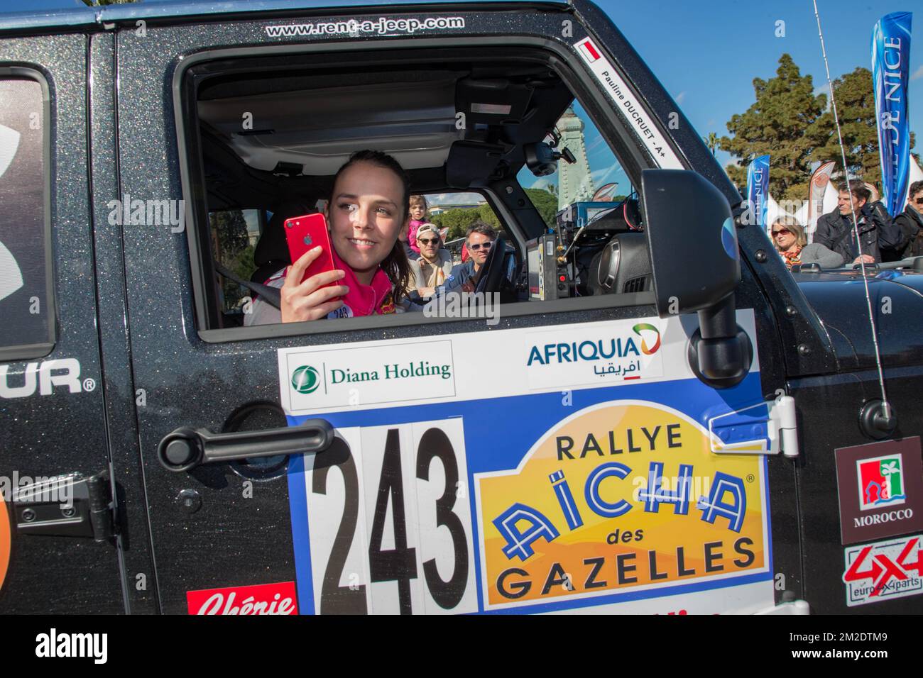 Pauline Ducruet figlia della principessa Stephanie di Monaco nella Jeep Wrangler che partecipa alla Rallye des Gazelles du Maroc. | Pauline Ducruet la fille de la Princesse Stéphanie de Monaco dans la Jeep Wrangler participant au Rallye des Gazelles du Maroc. 17/03/2018 Foto Stock