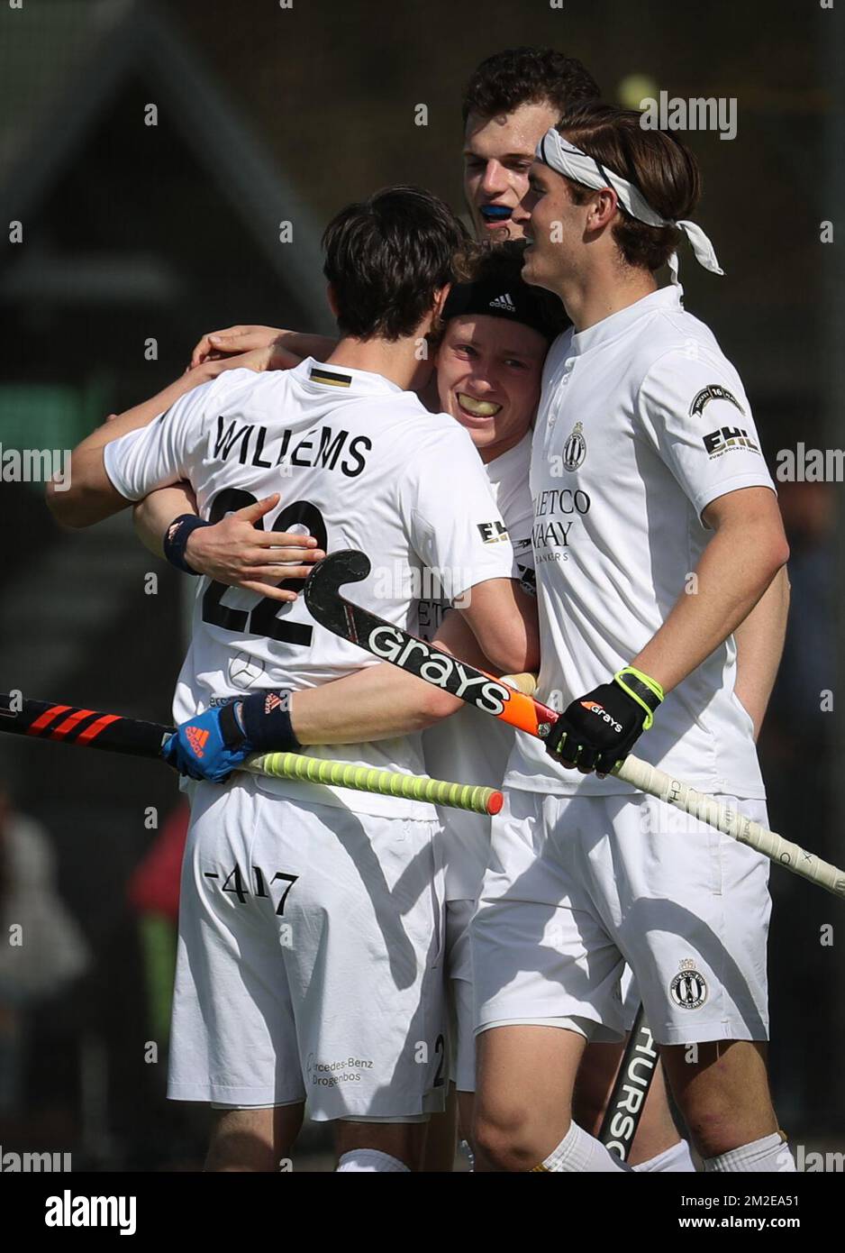 Max Lootens festeggia le corse nel corso di una partita di hockey tra Waterloo Ducks e Racing, nella gara di hockey della Audi League, domenica 08 aprile 2018, a Waterloo. BELGA PHOTO VIRGINIE LEFOUR Foto Stock