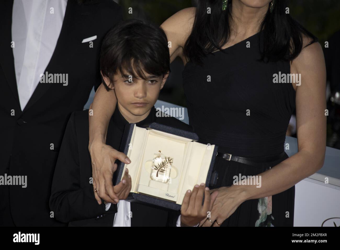 Zain Alrafeea in posa con il premio della Giuria per 'Cafarnaum' alla fotocall il Palme D'or Vincitore durante il 71st° Festival annuale di Cannes al Palais des Festivals | Zain Alrafeea pose avec le Prix du Jury pour'Capharnaüm' au photocall de la Palme d'or Lors du 71ème Festival de Cannes au Palais des Festivals. 19/05/2018 Foto Stock