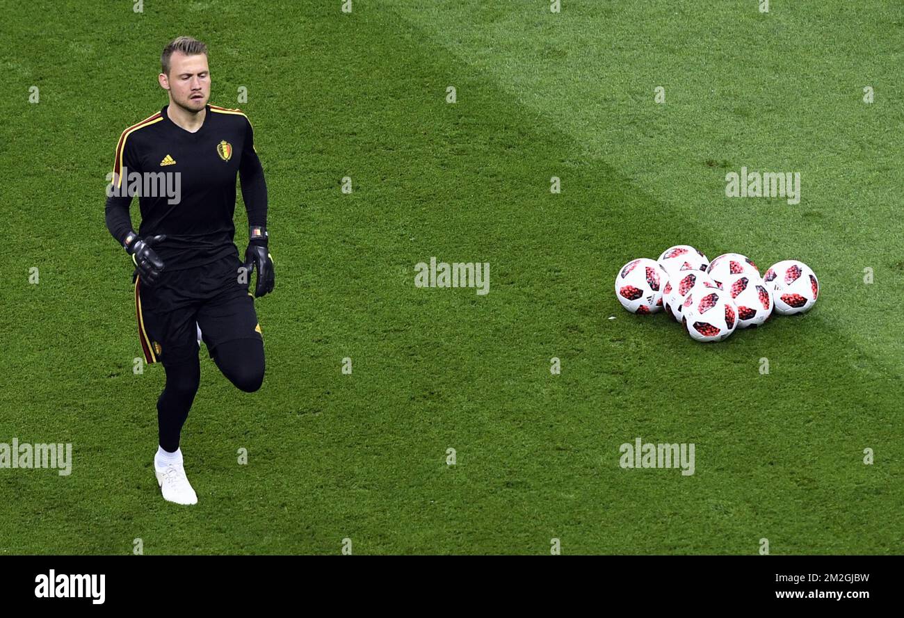 Il portiere belga Simon Mignolet ha mostrato al warm up sul campo in vista di una partita di calcio tra la nazionale belga di calcio i Red Devils e il Brasile a Kazan, Russia, venerdì 06 luglio 2018, i quarti di finale della Coppa del mondo FIFA 2018. FOTO DI BELGA LAURIE DIEFFEMBACQ Foto Stock