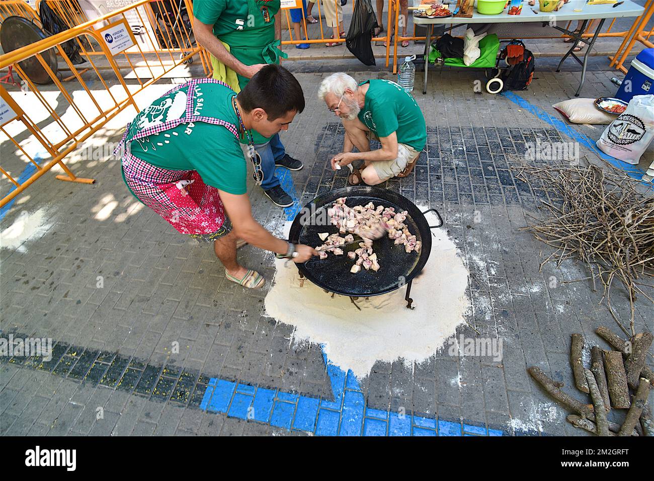 Concorso di preparazione per la paella Valenciana | Conocours de préparation de paella Valenciana 10/07/2018 Foto Stock