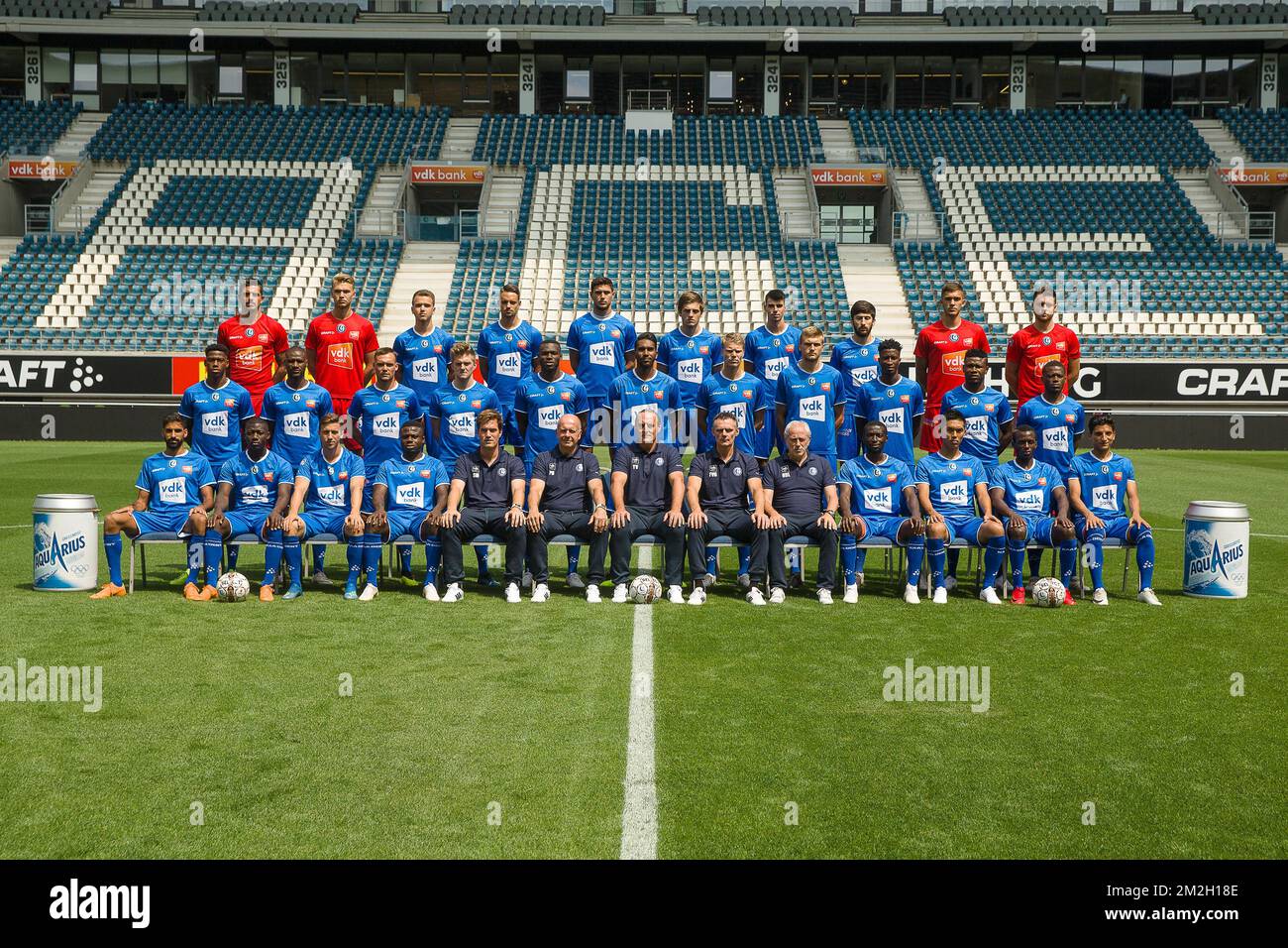 L-R, riga superiore, portiere di Gent Yannick Thoelen, portiere di Gent Anthony Swolfs, Nicolas Raskin di Gent, Roman Yaremchuk di Gent, Giorgi Chakvetadze di Gent, Thibault De Smet di Gent, Giorgi Beridze di Gent, portiere di Gent Jari Jari Gent, portiere di Gent, Gent e Gent's Gent's Gent's Gent's Gent's Gent's Gent's Gent's Thomas Focket di Gent, Anderson Esiti di Gent, Renato Neto di Gent, Sigurd di Gent, Igor Plastun di Gent, Samuel Kalu Ojim di Gent, Peter Olayinka di Gent, Stallone Limbombe e prima fila di Gent, Ofir Davidzada di Gent, Aboubakary Ko di Gent Foto Stock