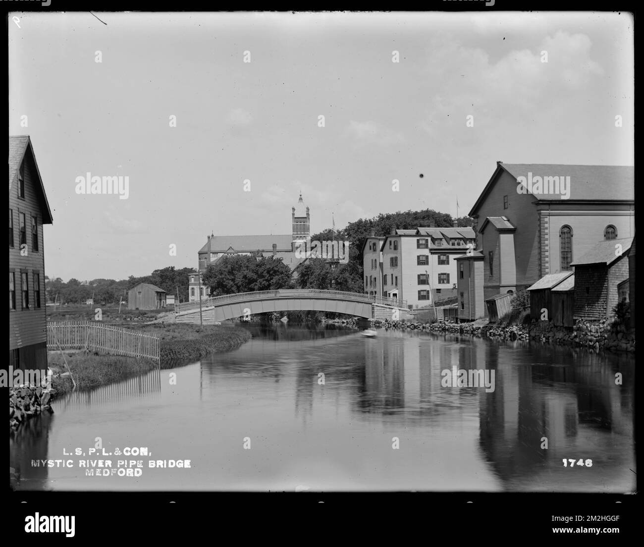 Dipartimento di distribuzione, Low Service Pipe Line and Connections, Mystic River Pipe Bridge, da Cradock Bridge, Medford, Mass., Giugno 1898 , acquedotti, condotti, ponti, lavori di costruzione ultimati Foto Stock