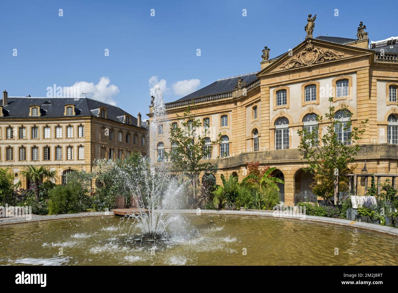 18th ° secolo Opéra-Théâtre de Metz Métropole, teatro dell'opera e teatro in Place de la Comédie / piazza della Commedia nella città Metz, Mosella, Francia | Opéra-Théâtre de Metz Métropole à la Place de la Comédie, Moselle, Francia 30/08/2018 Foto Stock