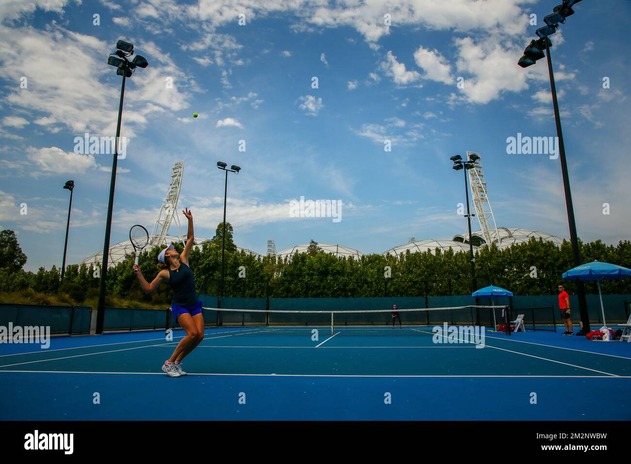 Il belga Elise Mertens ha illustrato in una sessione di allenamento in vista del round di secound al Grand Slam di tennis 'Australian Open', mercoledì 16 gennaio 2019 a Melbourne Park, Melbourne, Australia. Questo primo grande slam della stagione si svolgerà dal 14 al 27 gennaio. FOTO DI BELGA PATRICK HAMILTON Foto Stock