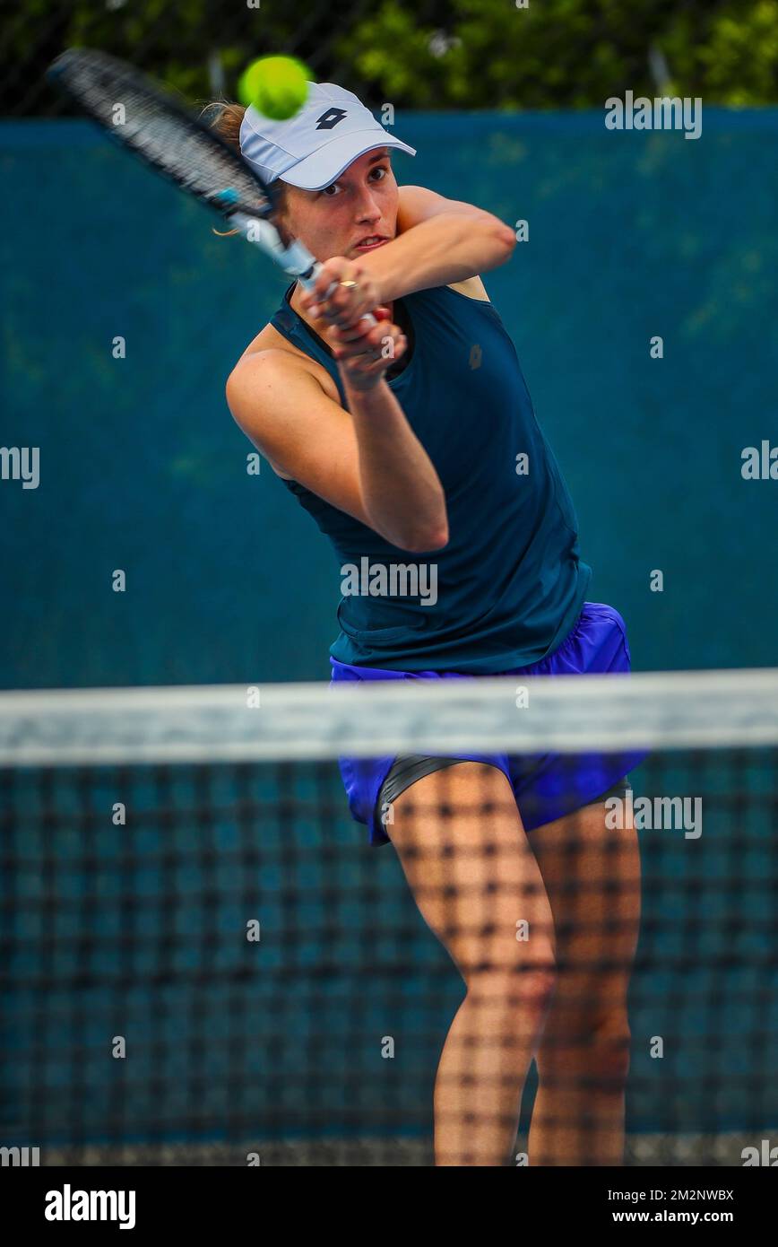 Il belga Elise Mertens ha illustrato in una sessione di allenamento in vista del round di secound al Grand Slam di tennis 'Australian Open', mercoledì 16 gennaio 2019 a Melbourne Park, Melbourne, Australia. Questo primo grande slam della stagione si svolgerà dal 14 al 27 gennaio. FOTO DI BELGA PATRICK HAMILTON Foto Stock
