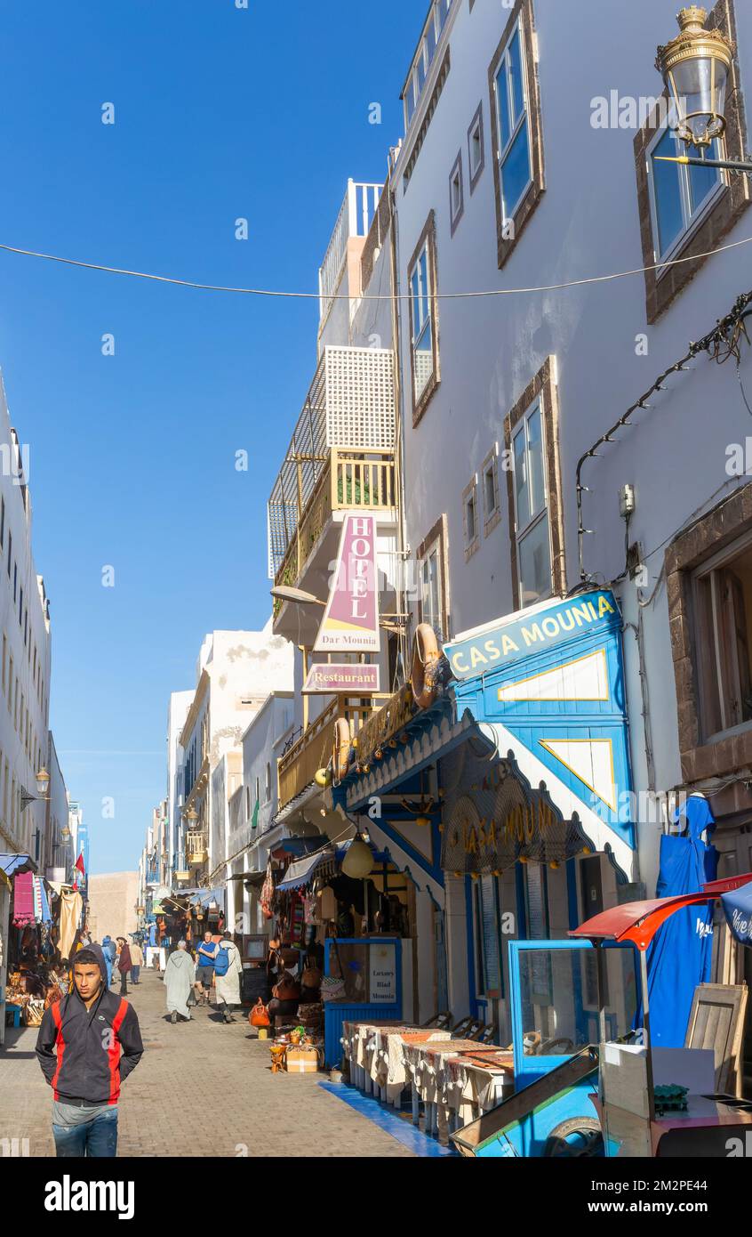 Hotel e caffè Dar Mounia nella zona medina di Essaouira, Marocco, Nord Africa Foto Stock