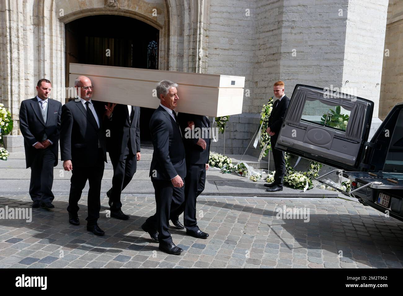 L'immagine mostra la cerimonia funebre del cantante belga Paul Severs, martedì 23 aprile 2019, nella basilica di Sint-Martinus. Paul Severs è morto lo scorso 9 aprile alle 70. FOTO DI BELGA NICOLAS MAETERLINCK Foto Stock