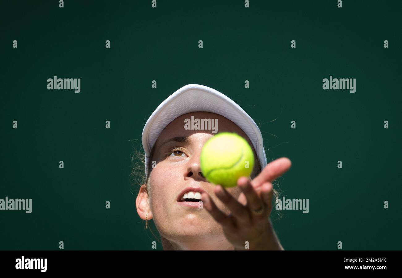 Belgian Elise Mertens nella foto durante la partita tra il rumeno Monica Niculescu (WTA 111) e il belga Elise Mertens (WTA 21) nel secondo round femminile al torneo di tennis Grand slam di Wimbledon del 2019 presso l'All England Tennis Club, nel sud-ovest di Londra, in Gran Bretagna, giovedì 04 luglio 2019. BELGA FOTO BENOIT DOPPAGNE Foto Stock