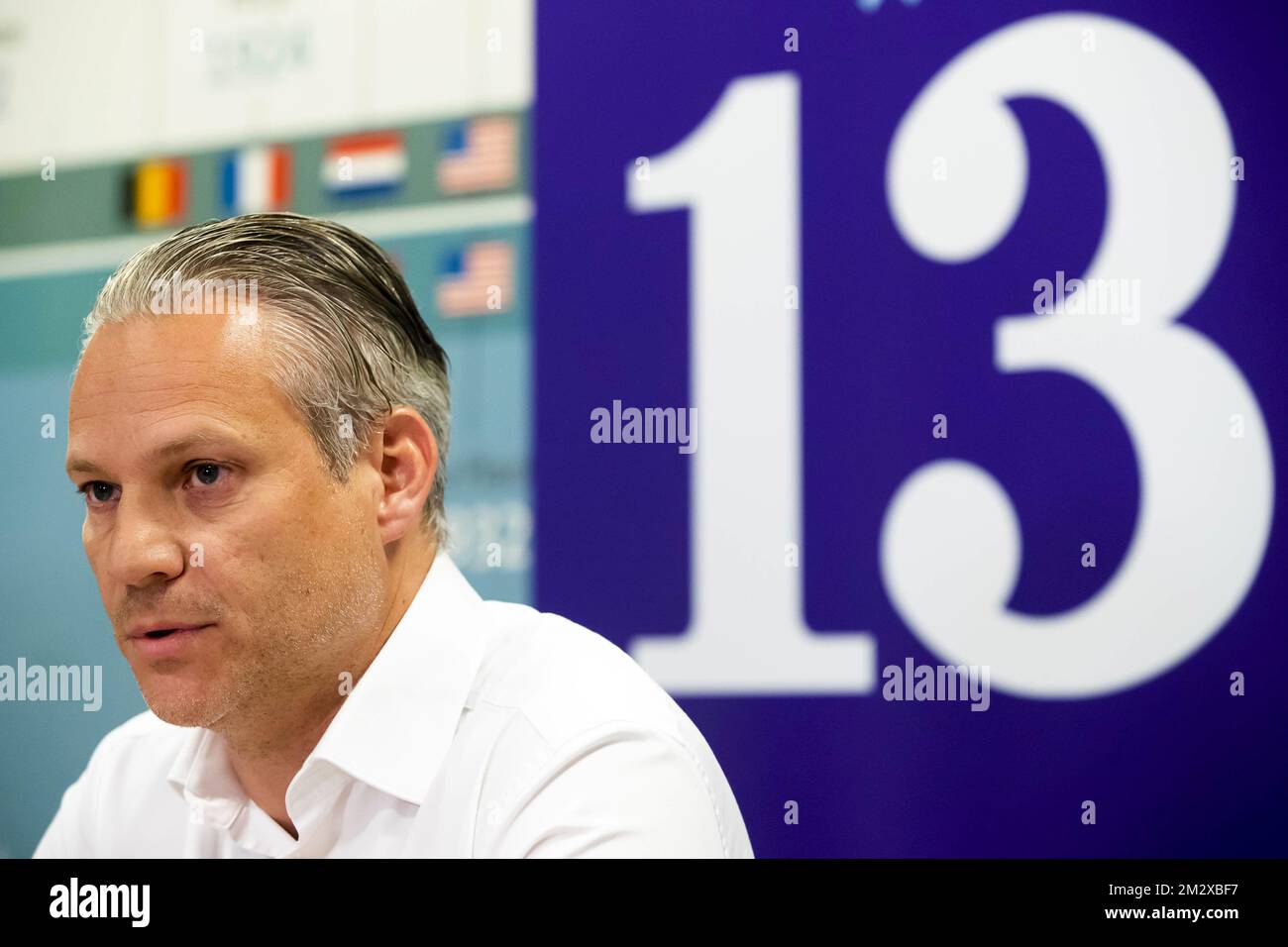 Walter Damen di Beerschot, nella foto di una conferenza stampa della squadra di calcio belga Koninklijke Beerschot Voetbalclub Antwerpen, mercoledì 10 luglio 2019 ad Anversa. La prossima stagione Beerschot non giocherà nella prima divisione 'Jupiler Pro League', in quanto la Corte d'arbitrato belga per lo Sport ha deciso una proposta di retrocessione per KV Mechelen non valida. BELGA FOTO KRISTOF VAN ACCOM Foto Stock