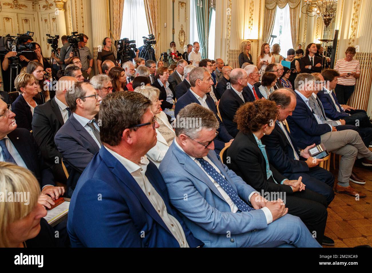 L'immagine mostra la cerimonia di premiazione per le decorazioni 'Vlaamse Eretekens' della comunità fiamminga durante le celebrazioni in occasione della festa regionale fiamminga, giovedì 11 luglio 2019 a Errerahuis a Brussel. BELGA FOTO KURT DESPLENTER Foto Stock