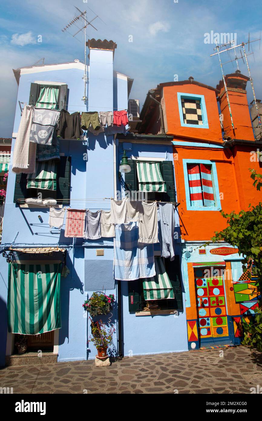 Decorazione con tessuti - l'isola di Burano al di fuori di Venezia. Foto Stock