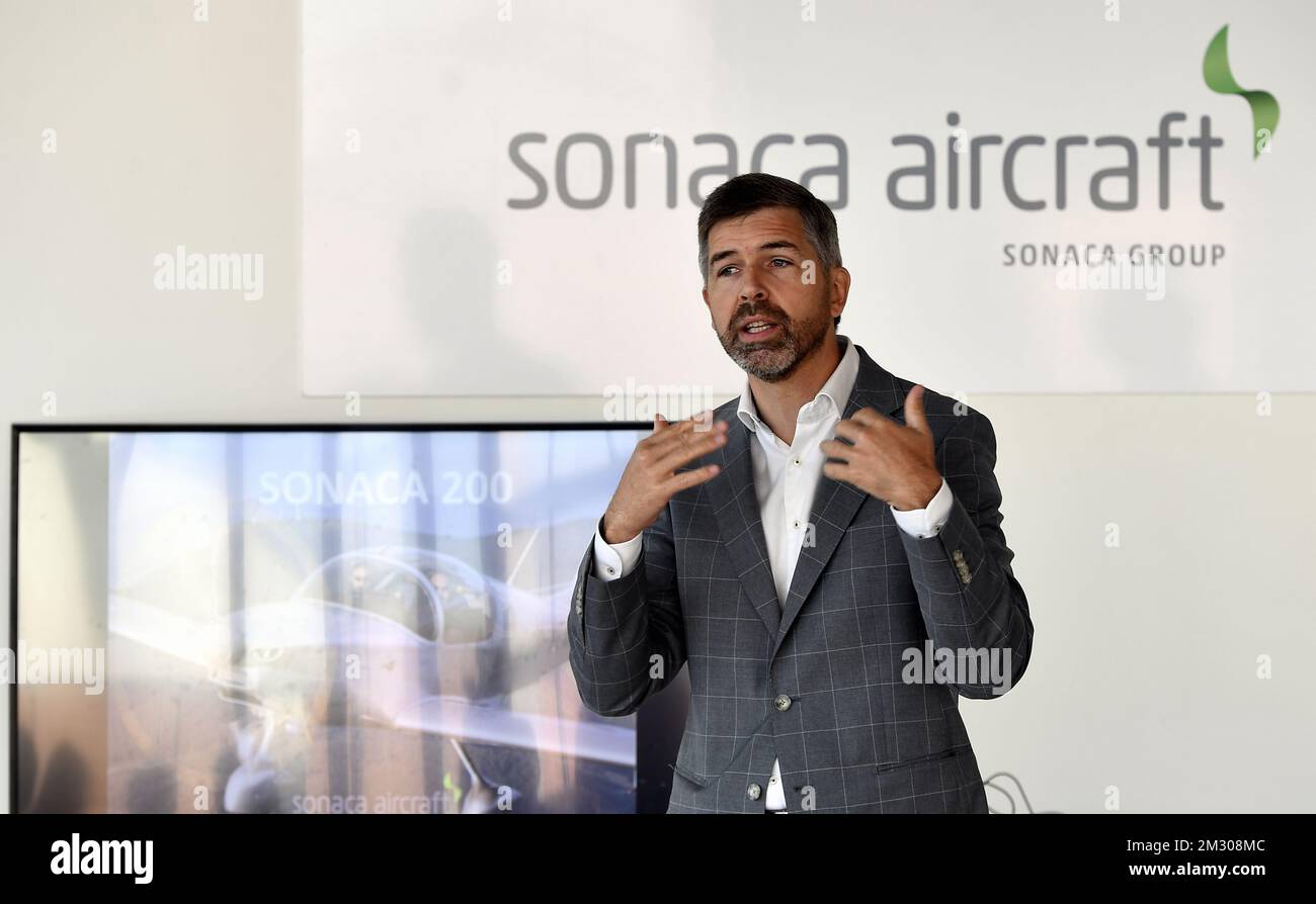 Harold Van Der Straten, CEO di Sonaca, ha illustrato durante l'apertura ufficiale della nuova sala di assemblaggio degli aerei Sonaca a Namur, venerdì 20 settembre 2019. FOTO DI BELGA ERIC LALMAND Foto Stock