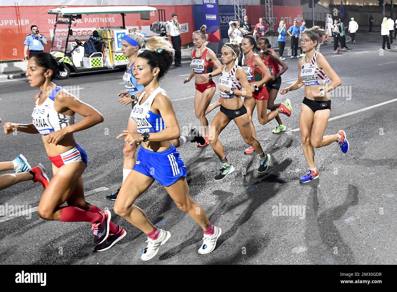L'immagine mostra la gara di maratona femminile del primo giorno del Campionato Mondiale di Atletica IAAF a Doha, Qatar, venerdì 27 settembre 2019. I Mondi si svolgono dal 27 settembre al 6 ottobre. FOTO DI BELGA DIRK WAEM Foto Stock