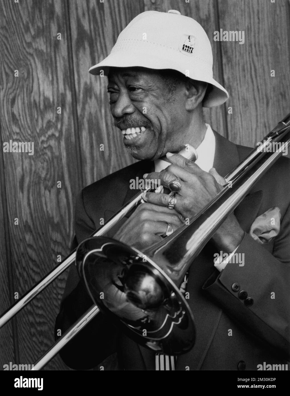 Gottlieb - al Grey - trombonista afroamericano con il suo trombone - anni '80 Foto Stock