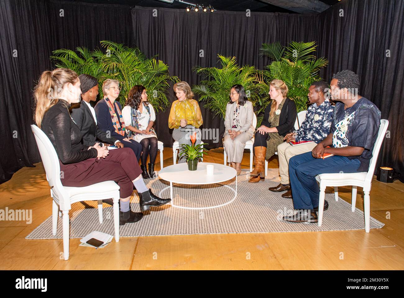La regina Mathilde del Belgio partecipa a una tavola rotonda durante una visita reale al 60th° colloquio presso l'Istituto di Medicina tropicale di Anversa, mercoledì 09 ottobre 2019. FOTO DI BELGA JONAS ROOSENS Foto Stock