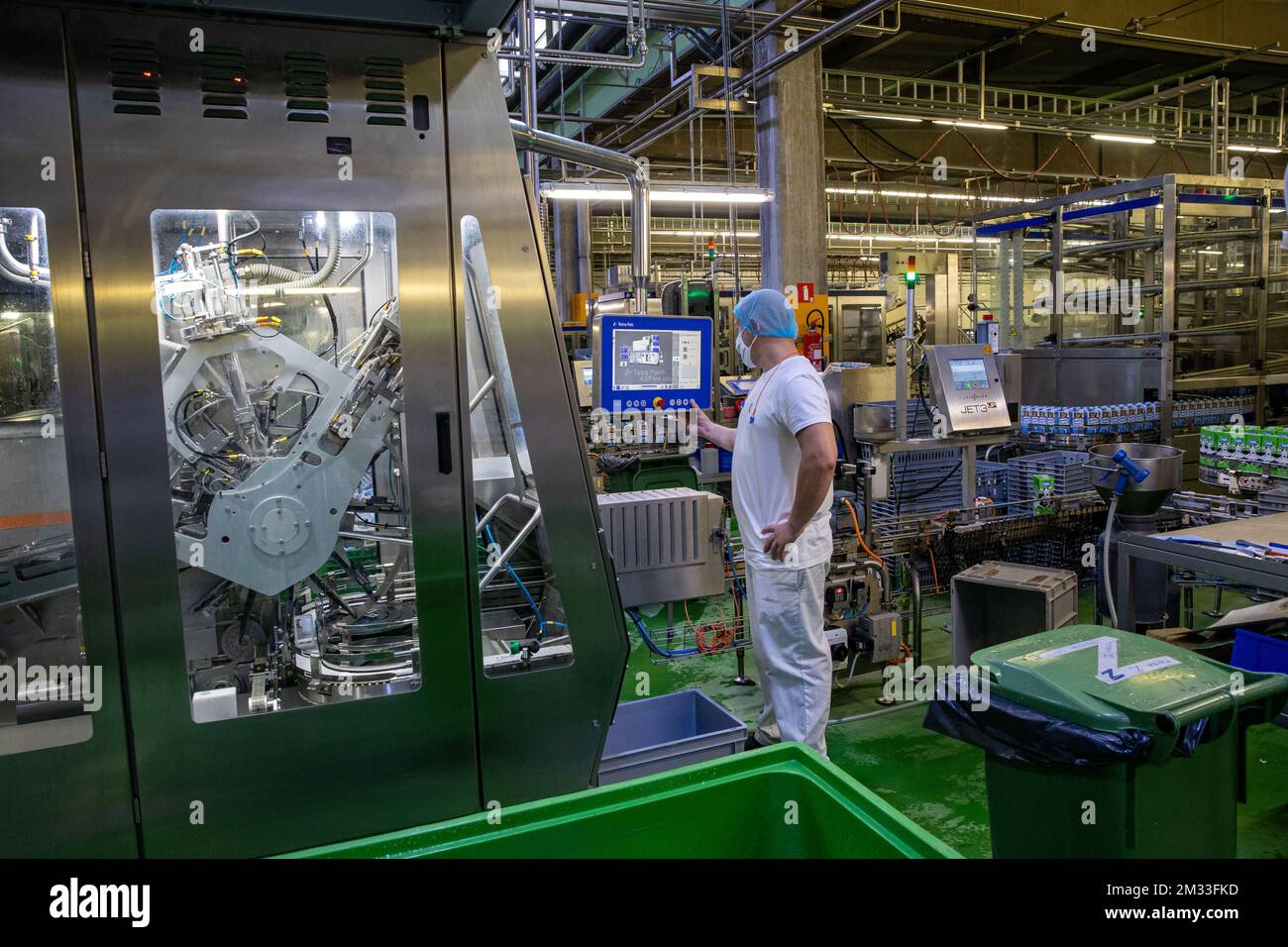 L'illustrazione mostra una visita all'azienda casearia di famiglia Inex a Sint-Lievens-Housem, durante una visita regale nella provincia delle Fiandre Orientali, mercoledì 30 settembre 2020. BELGA FOTO KURT DESPLENTER Foto Stock