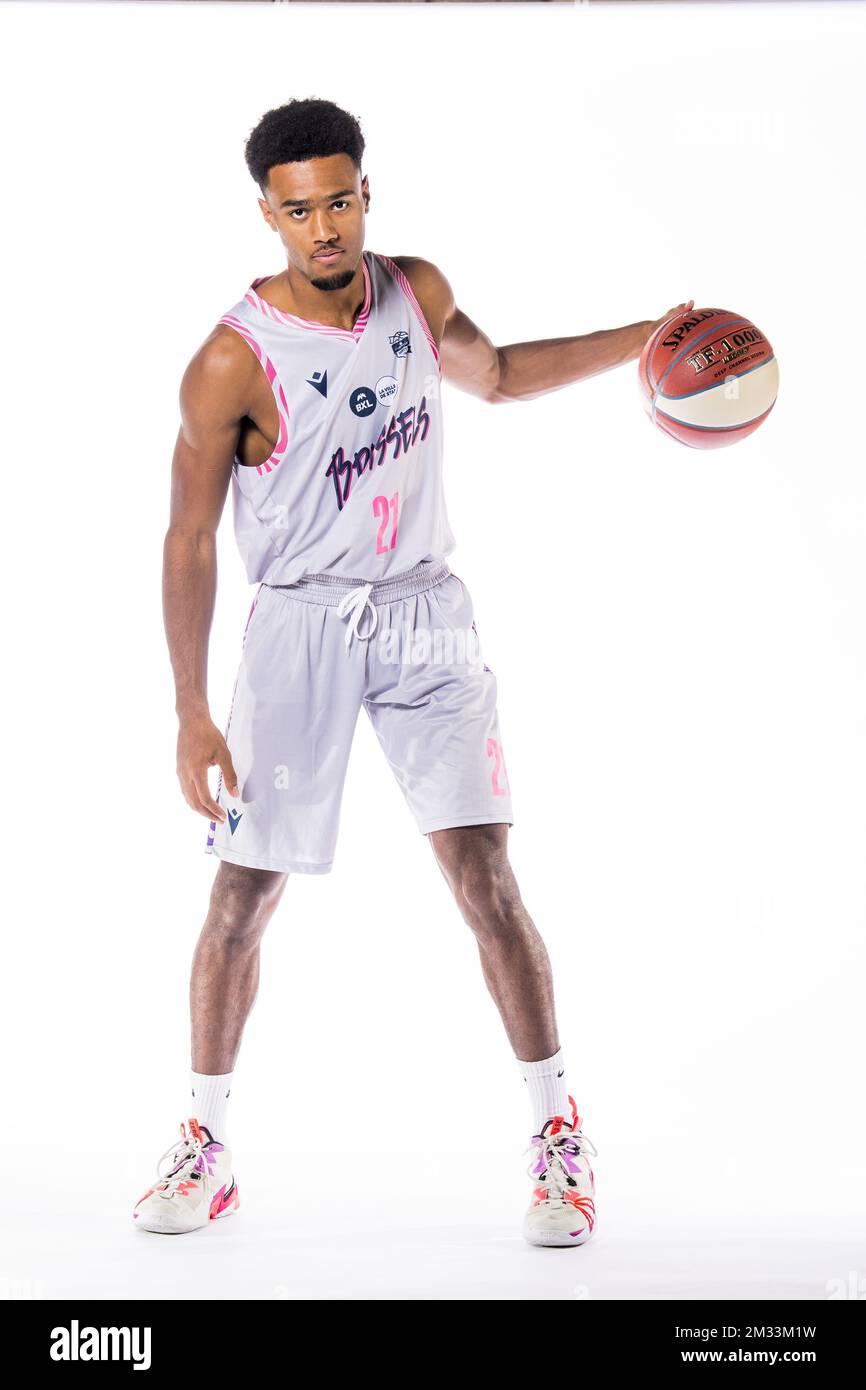 Elijah Tshibangu si presenta ad un photoshoot della squadra belga di pallacanestro Phoenix Bruxelles, davanti alla 2020-2021 EuroMillions League, venerdì 09 ottobre 2020 a Bruxelles. FOTO DI BELGA JASPER JACOBS Foto Stock