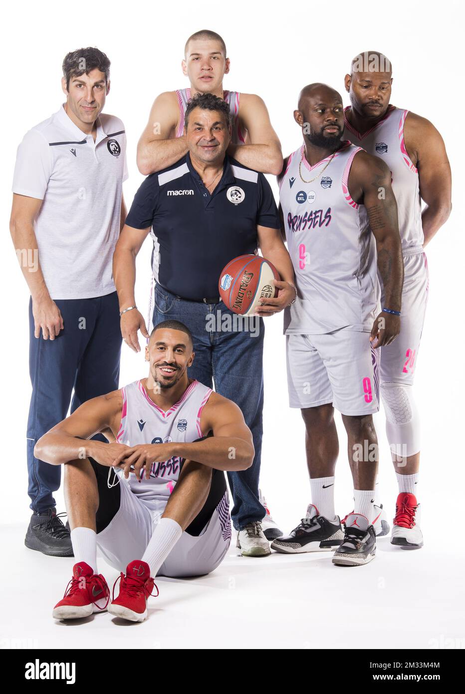 I giocatori di Bruxelles si pongono a una foto della squadra belga di pallacanestro Phoenix Brussels, davanti alla 2020-2021 EuroMillions League, venerdì 09 ottobre 2020 a Bruxelles. FOTO DI BELGA JASPER JACOBS Foto Stock