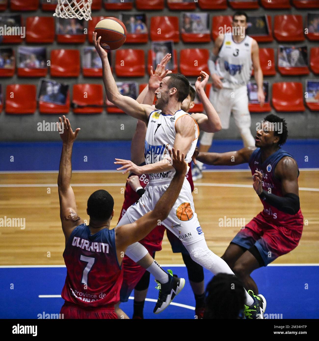 Vladimir Mihailovic di Aalstar, nella foto in azione durante la partita di basket tra Okapi Aalst e Mons Hainaut, martedì 02 marzo 2021 ad Aalst, una partita spugnita del primo giorno dei campionati belgi di basket di prima divisione della 'EuroMillions League'. FOTO DI BELGA LAURIE DIEFFEMBACQ Foto Stock