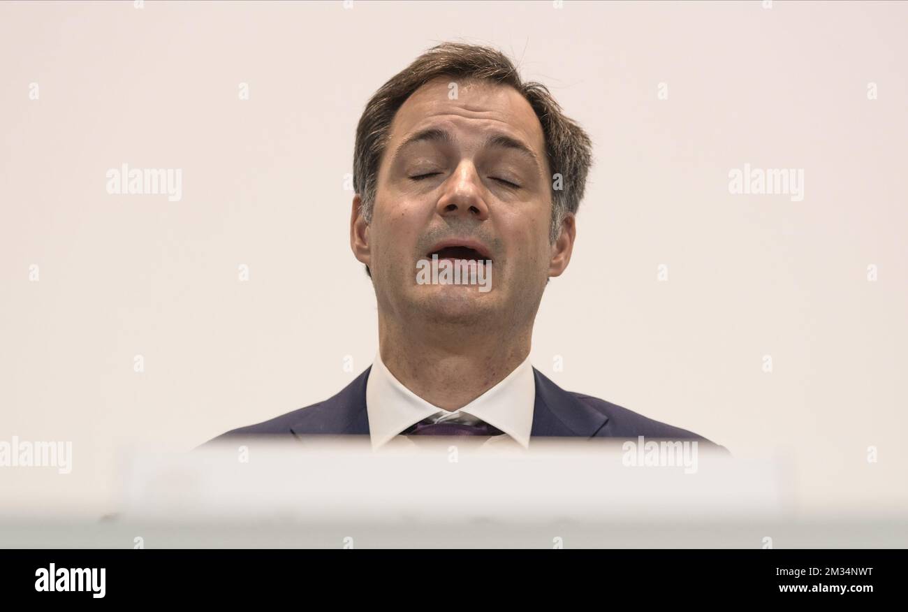 Il primo Ministro Alexander De Croo ha fatto una foto durante una conferenza stampa dopo una riunione del comitato consultivo con i ministri del Governo Federale, dei governi regionali e dei governi comunitari, a Bruxelles, venerdì 19 marzo 2021. Questo incontro con i diversi governi è chiamato quando si discutono questioni che coinvolgono più livelli. Il comitato si riunisce una settimana prima del previsto, in quanto il numero di infezioni e ricoveri di Covid-19 è in aumento. BELGA FOTO PISCINA PHILIP REYNAERS Foto Stock