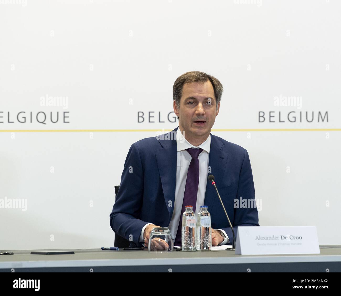 Il primo Ministro Alexander De Croo ha fatto una foto durante una conferenza stampa dopo una riunione del comitato consultivo con i ministri del Governo Federale, dei governi regionali e dei governi comunitari, a Bruxelles, venerdì 19 marzo 2021. Questo incontro con i diversi governi è chiamato quando si discutono questioni che coinvolgono più livelli. Il comitato si riunisce una settimana prima del previsto, in quanto il numero di infezioni e ricoveri di Covid-19 è in aumento. BELGA FOTO PISCINA PHILIP REYNAERS Foto Stock