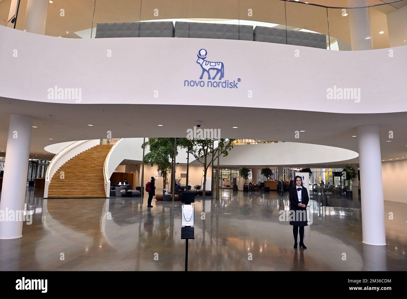 L'immagine mostra il quartiere centrale di Novo Nordisk durante una visita a Novo Nordisk, martedì 26 ottobre 2021 a Bogsvaerd, Danimarca. Il re e i ministri federali e regionali dell'occupazione sono in visita di lavoro in Danimarca per discutere le strategie in materia di occupazione e di formazione. FOTO DI BELGA ERIC LALMAND Foto Stock
