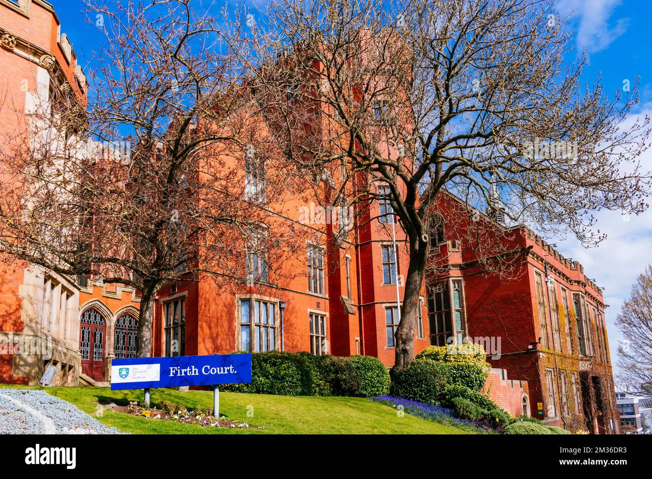 Firth Court è un edificio edoardiano di mattoni rossi di grado II che fa parte del campus della Western Bank dell'Università di Sheffield, è il mai Foto Stock